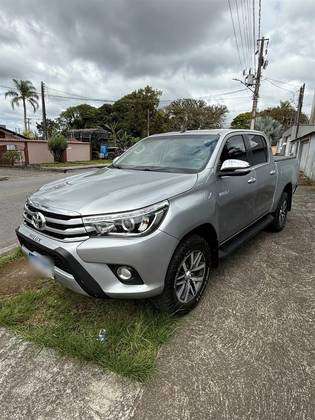 TOYOTA HILUX 2.8 SRX 4X4 CD 16V DIESEL 4P AUTOMÁTICO TOYOTA HILUX 2.8 SRX 4X4 CD 16V DIESEL 4P AUTOMÁTICO